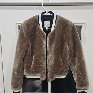 Arleigh Faux Fur Bomber
Joie